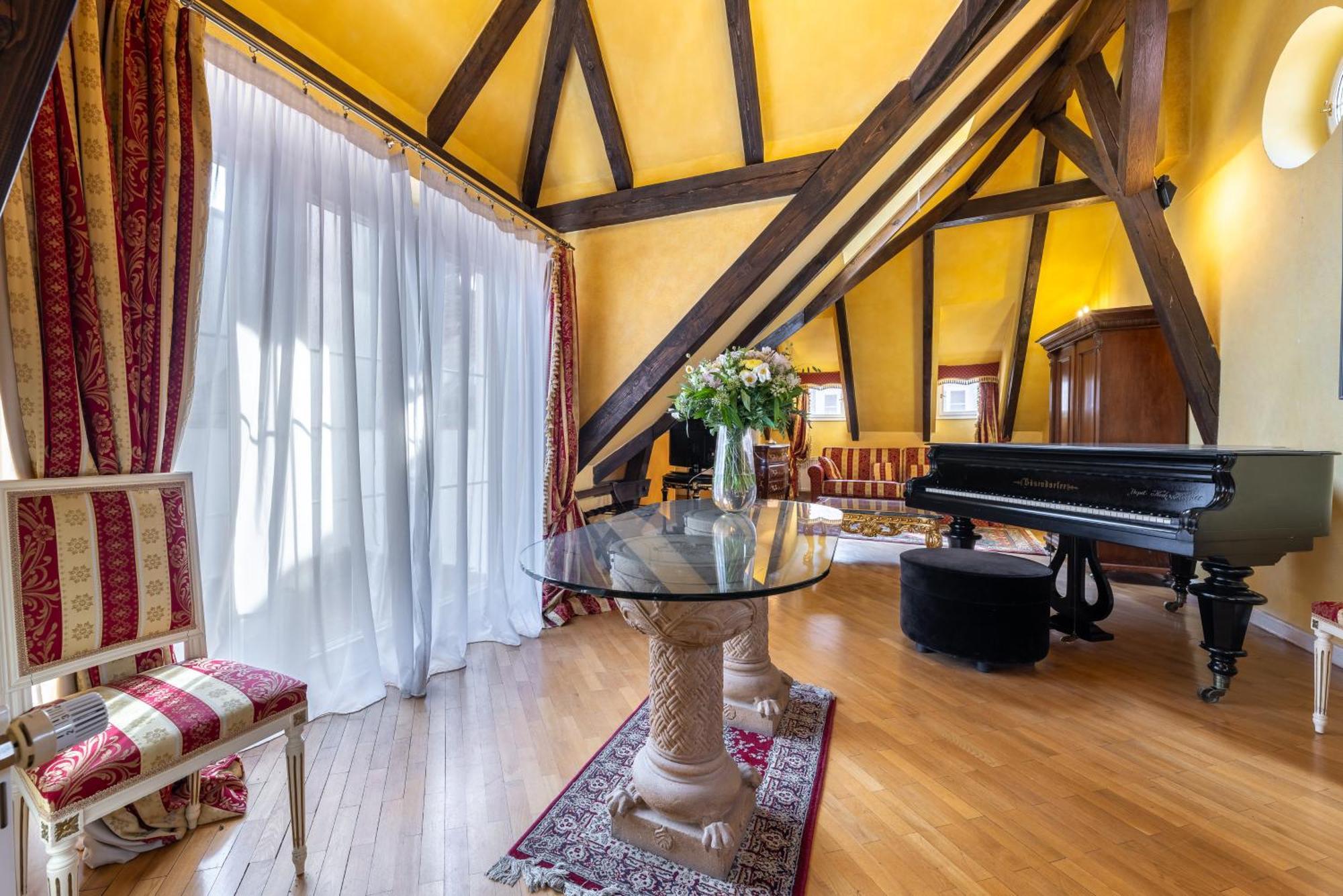 Appart hôtel Nosticova Heritage *